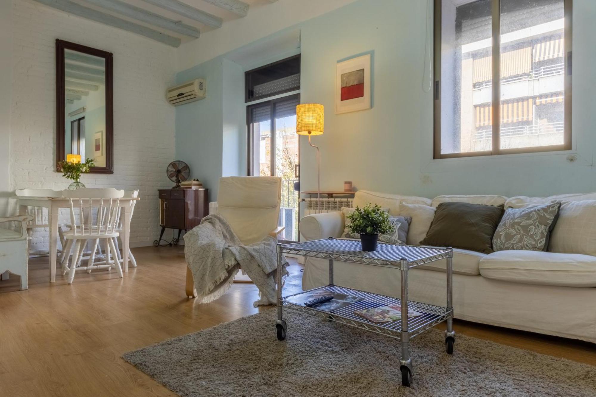 Apartamento 2 *